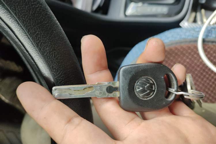 Used Volkswagen Santana 2013 1.6L Automatic Fashion Edition