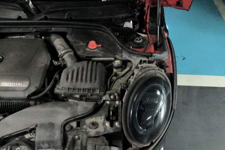 Used MINI 2019 2.0T COOPER S Artist Engine Bay Left