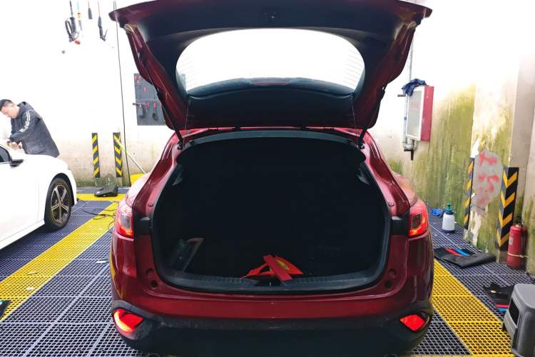 Used Mazda CX-4 2018 2.0L Automatic Two-Wheel Drive Blue Sky Dynamic Version China V Standard