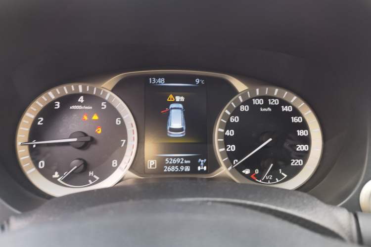 Used Nissan Terra 2018 2.5L Automatic 4x4 Luxury Edition
