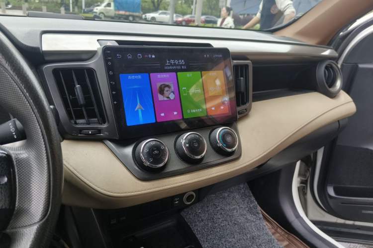 Used Toyota RAV4 2013 2.0L CVT Two-Wheel Drive Urban Edition Audio And AC Panel