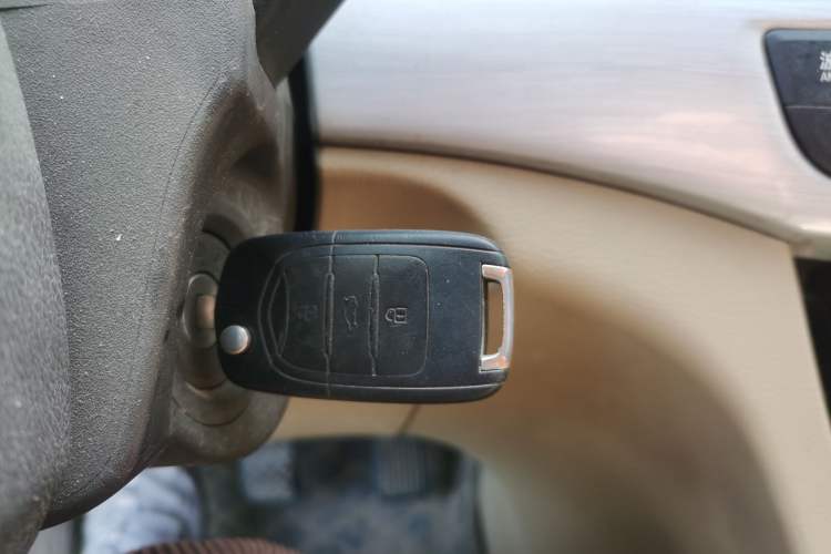 Used Baojun 730 2016 1.5L Manual Comfort Version 7 Seats China V Emission Standard