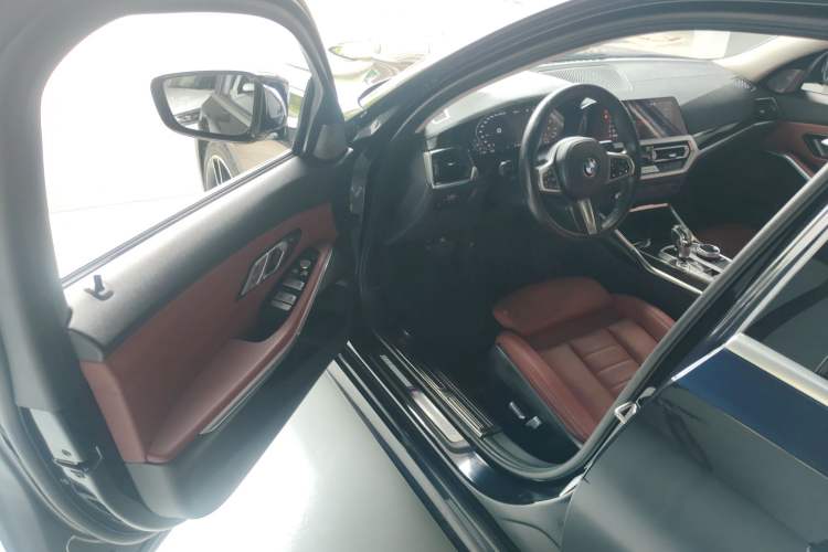 Used BMW 3 Series 2021 Second Facelift 325Li M Sport Package