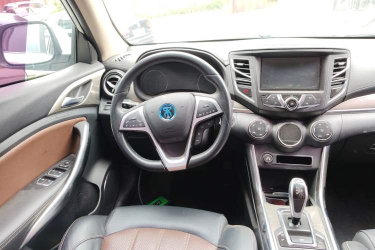 Used BYD Song New Energy 2017 Song DM 1.5TID All-Wheel Drive Luxury Model