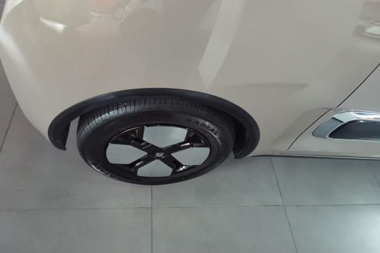 Used Baojun KiWi EV 2023 Smart Luxury Edition Lithium Iron Phosphate Exterior 5