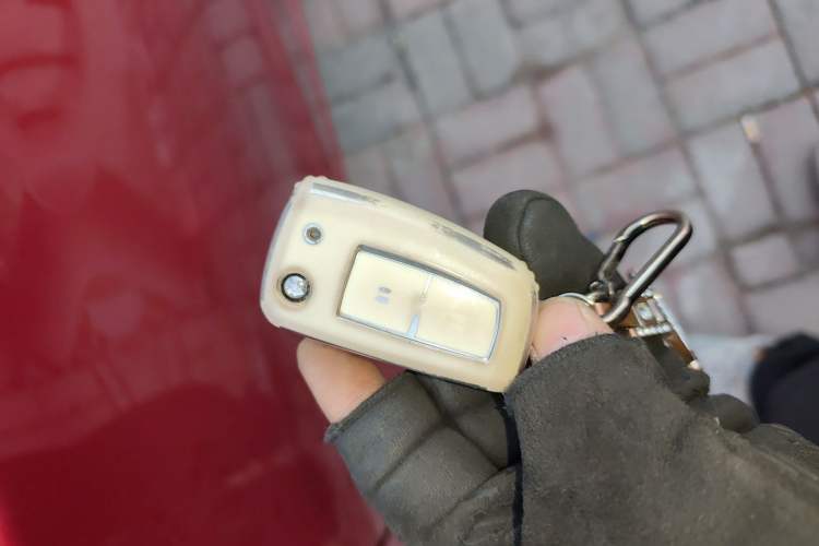 Used Nissan Tiida 2021 1.6L CVT Cool Edition
