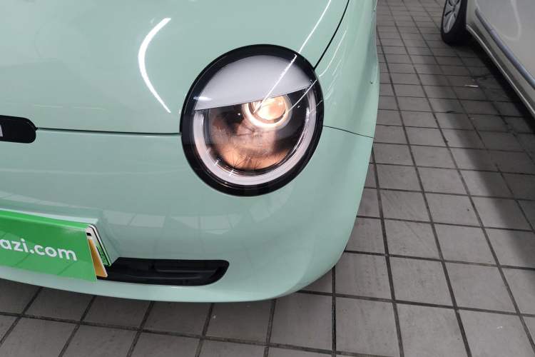 Used CHANGAN NEVO Lumin 2022 155 km – Refreshingly Sweet Edition Left Front Headlight