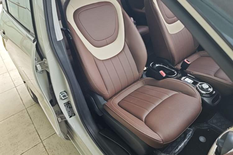 Used Wuling Bingo 2023 333 km Lingxi Connected Version
