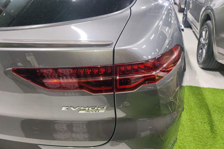 Used Jaguar I-PACE 2018 EV400 S
