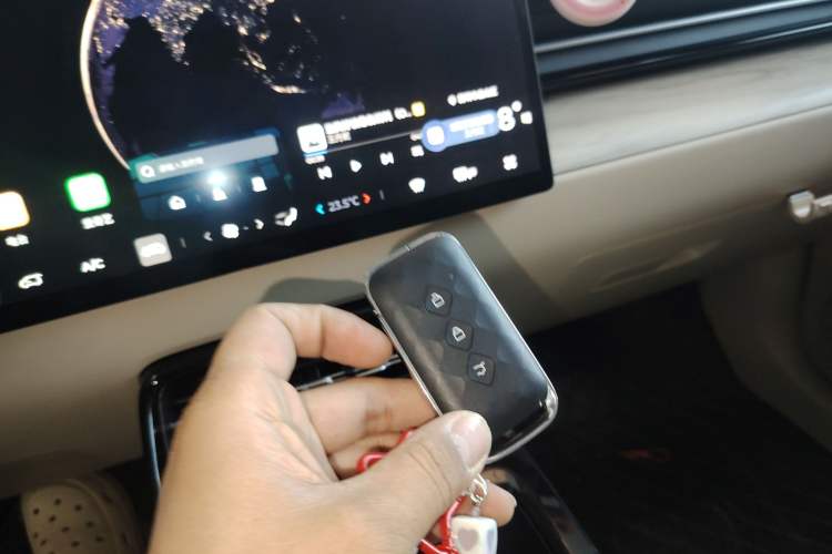 Used Wuling Xingguang 2023 150 Advanced Edition Vehicle Key