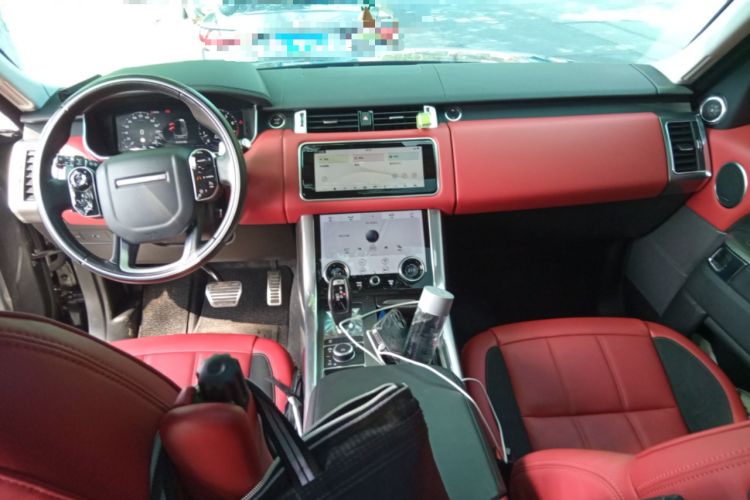 Used Land Rover Range Sport 2022 3.0 L6 YAO Black Edition Center Console