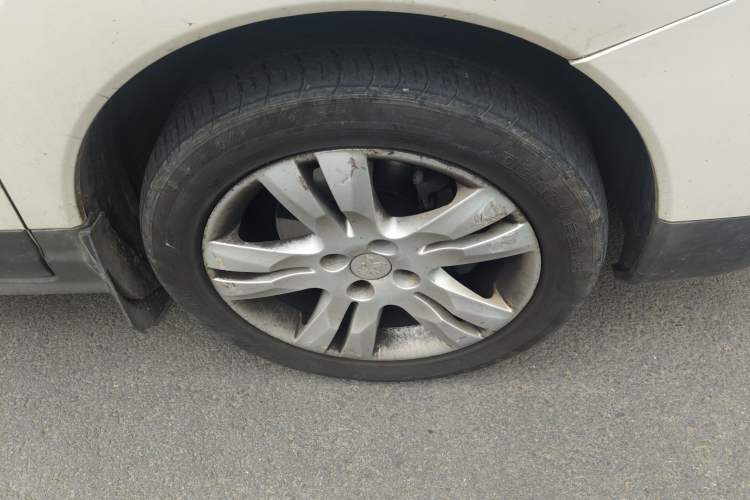 Used Peugeot 3008 2015 2.0L Automatic Classic Edition