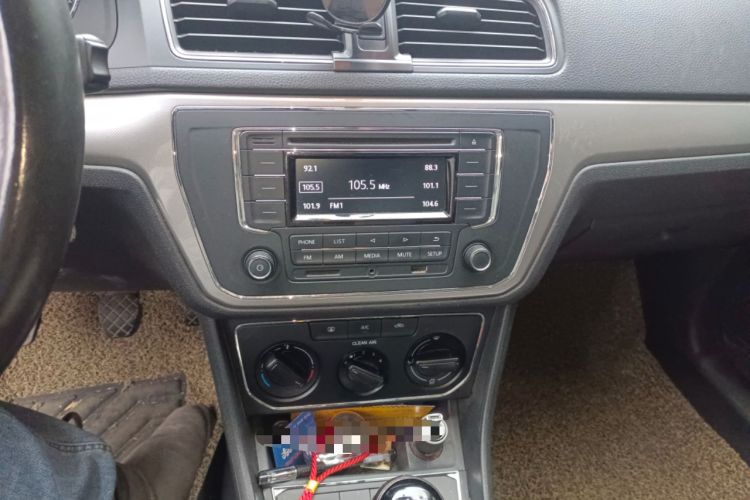 Used Volkswagen Lavida 2015 1.6L Manual Comfort Edition