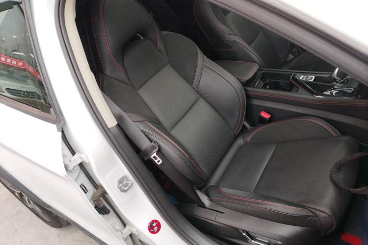 Used Lynk & Co 02 2018 1.5T DCT Two-Wheel Drive Pro Version China V Emission Standard
