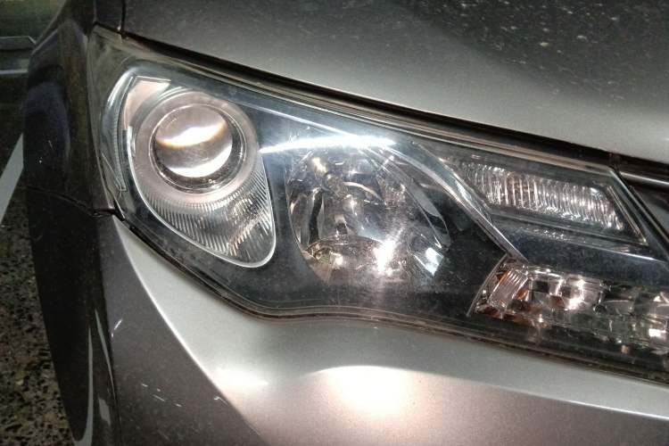 Used Toyota RAV4 2013 2.0L CVT Four-Wheel Drive New Edition