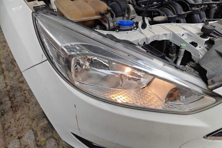 Used Ford Focus 2017 Hatchback 1.6L Automatic Fashion Edition Smart Drive Version
