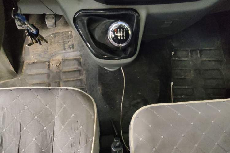 Used Foton Toano 2020 2.5T Manual Tongtu Long Wheelbase Mid-Height 5/6/7-Seater 4J25TC3