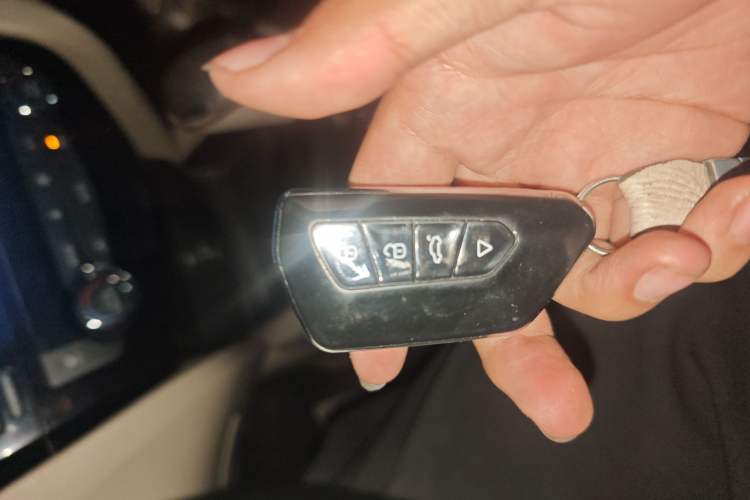 Used Nissan X-Trail 2014 2.5L CVT Ultimate Edition 4WD
