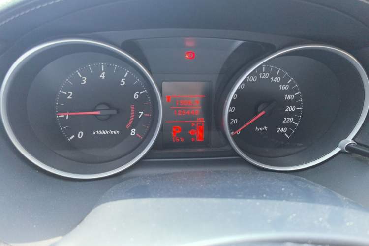 Used Mitsubishi Outlander 2011 Kicks 2.4 Fashion Edition