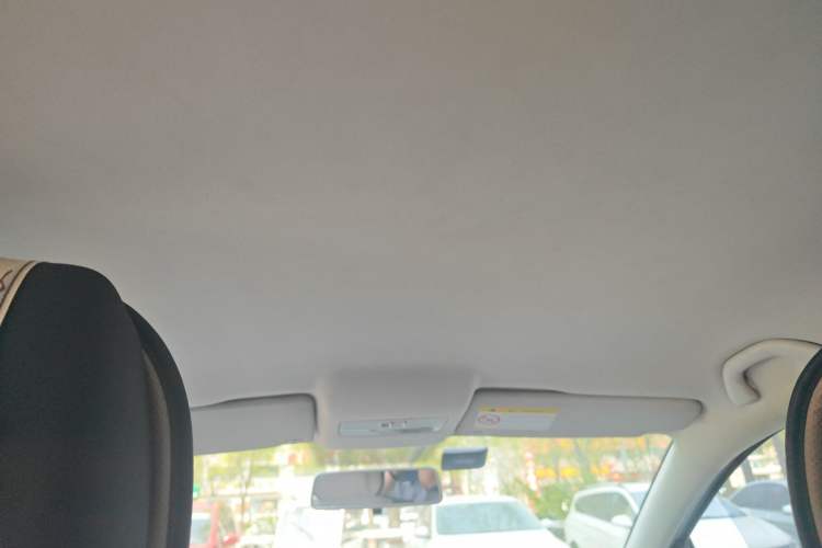 Used Volkswagen Polo 2014 1.4L Manual Fashion Edition Headliner