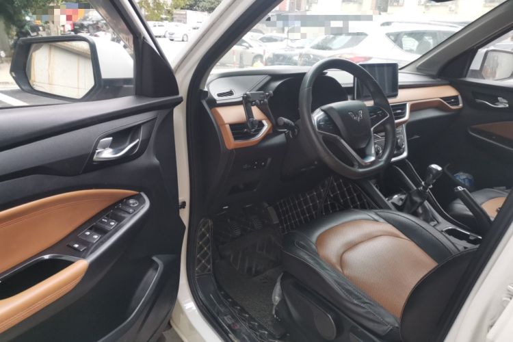 Used Wuling Hongguang S3 2018 1.5L Manual Luxury Model China V Standard Driver Seat