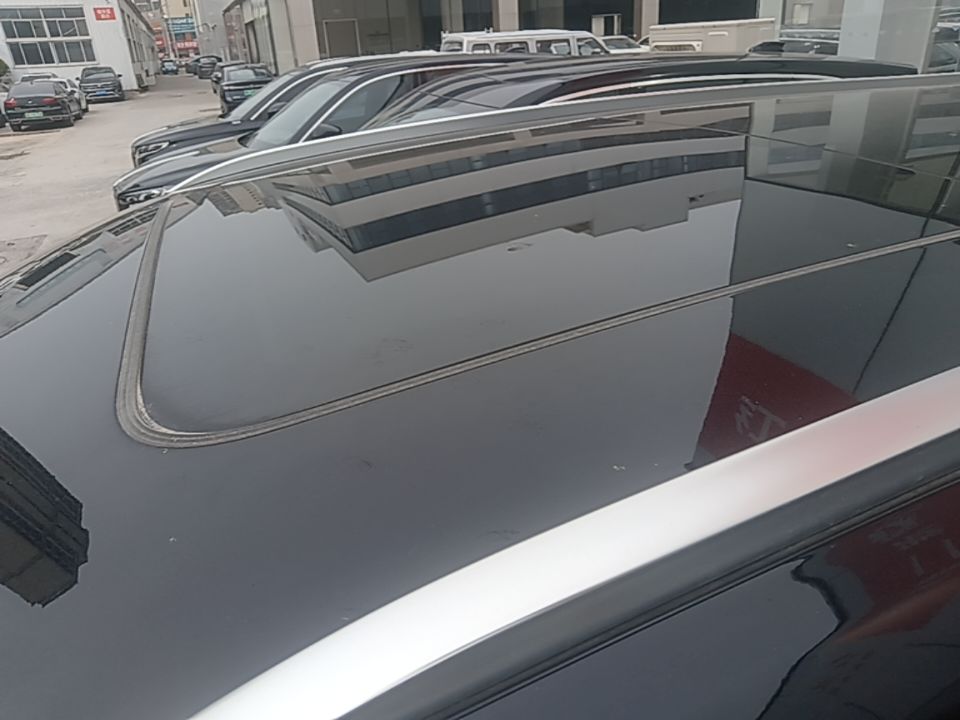 Hongqi HS7 PHEV 2024 2.0T PHEV Four-Wheel Drive Flagship Edition 6 Seats — снимка 7