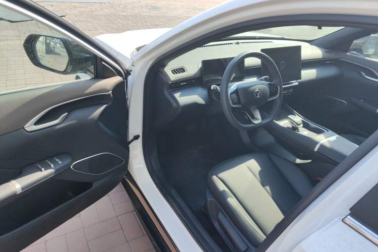 Used CHANGAN Eado 2026 Model, Fourth Generation, 1.5T 500Bar Dynamic Enjoyment Edition
