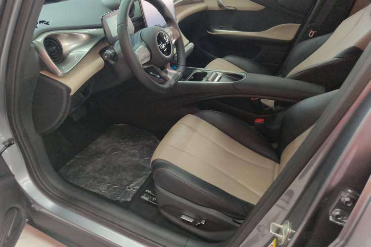 Used BYD Dolphin 2023 420 km Free Version