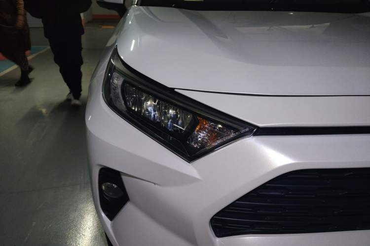 Used Toyota RAV4 2021 2.0L CVT Two-Wheel Drive Urban Edition