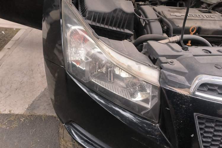 Used Chevrolet Cruze 2012 1.6L SL Grand Edition Manual Transmission Right Front Headlight