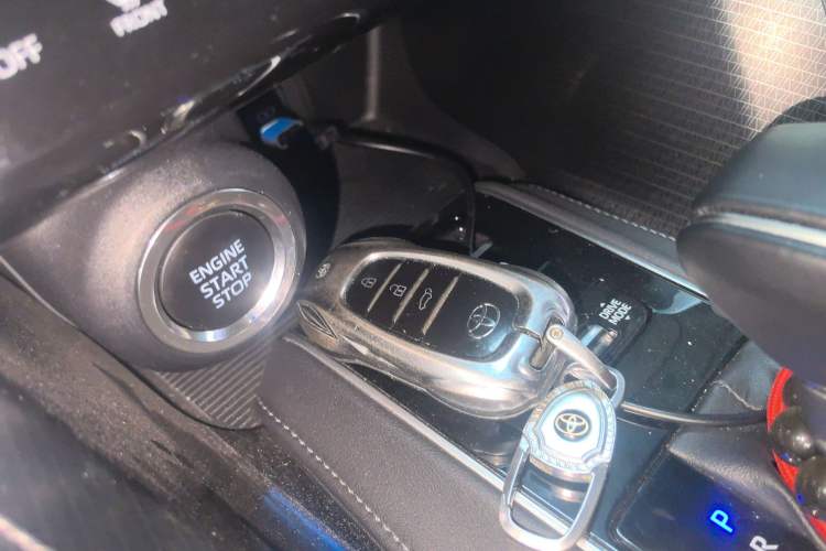 Used Toyota Venza 2023 2.0L CVT Two-Wheel Drive Prestige Version
