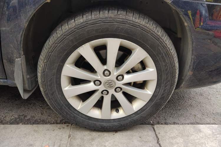 Used Buick GL8 2013 2.4L Classic Edition
