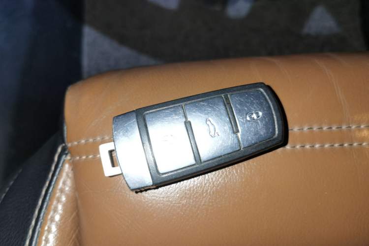 Used Volkswagen FAW-Volkswagen CC 2015 1.8TSI Luxury Model
