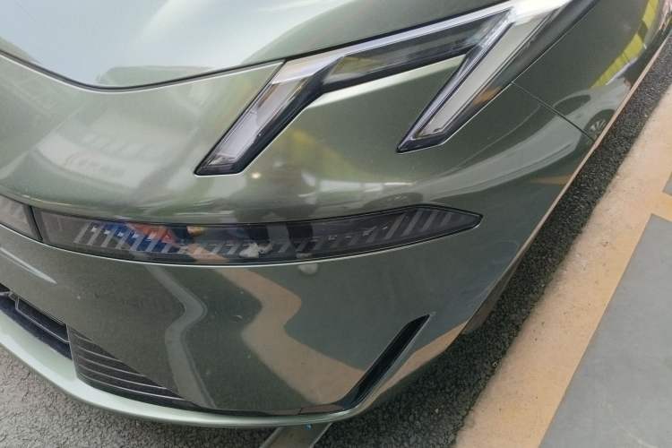 Used Lynk & Co 07 2024 EM-P 126 Long-Range Halo Left Front Headlight