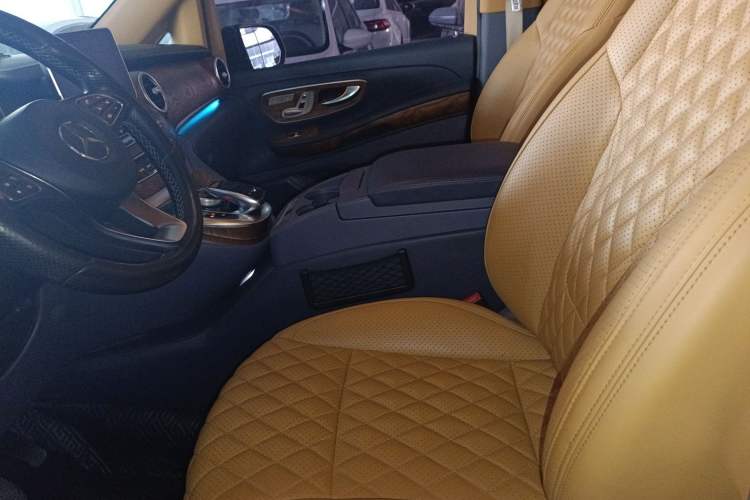 Used Mercedes-Benz V-Class 2018 V 260 L Prestige Extended Version China VI