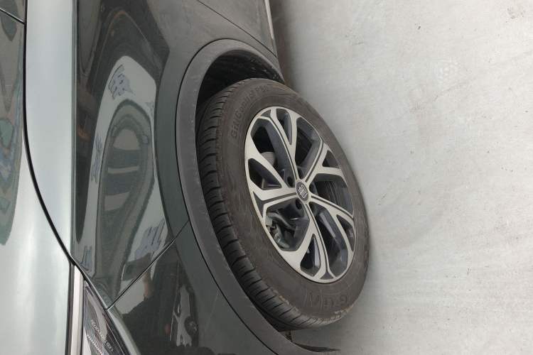 Used BYD Tang New Energy 2025 DM-i 115KM Prestige Model