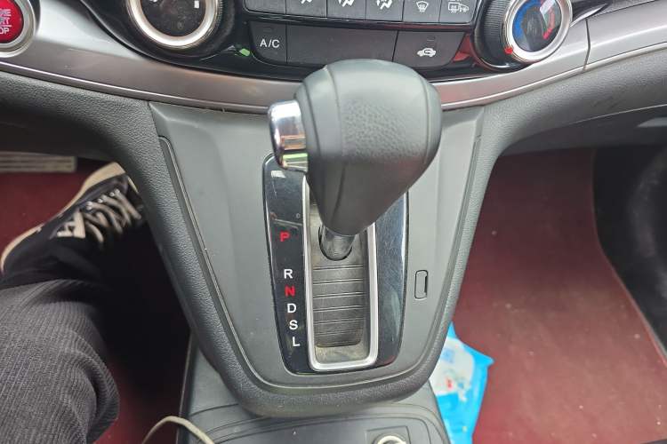 Used Honda CR-V 2015 2.0L two-wheel drive Fashion Edition