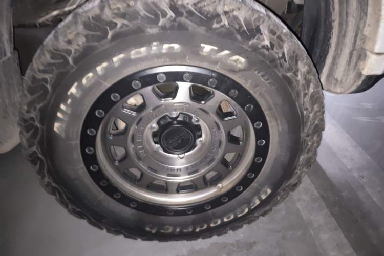 Used Mitsubishi Pajero Sport 2013 3.0L Automatic 4x4 Flagship Edition
