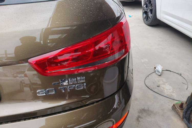 Used Audi Q3 2015 30 TFSI Ambition Edition