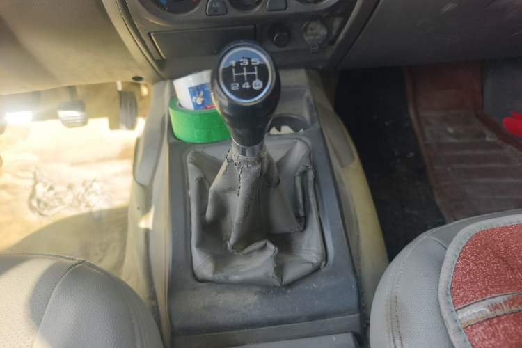 Used Great Wall Wingle 5 2011 2.2L Wealth Edition Two-Wheel Drive Small Double-Cab GW491QE