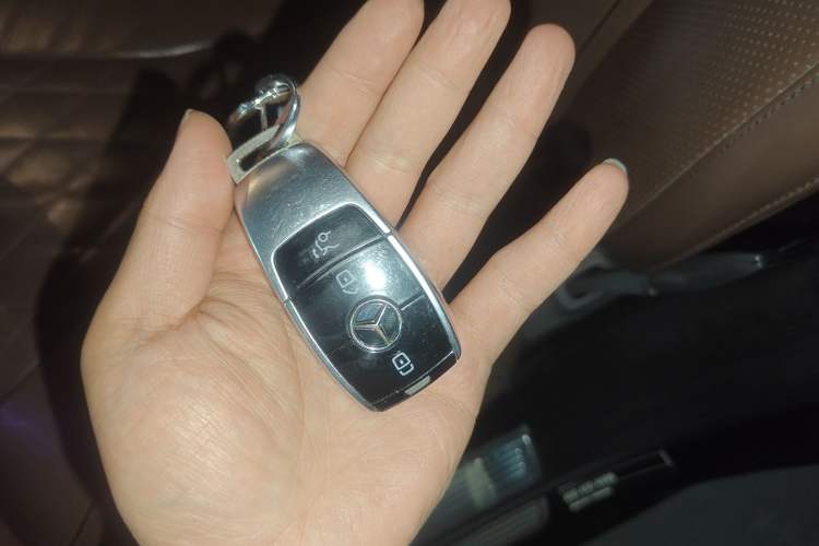 Used Mercedes-Benz Maybach S-Class 2019 S 450 4MATIC Vehicle Key