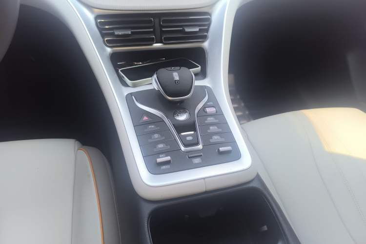 Used BYD Song Pro New Energy 2024 HONOR Edition DM-i 71KM Navigation Model