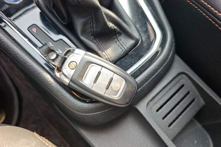 Used Volkswagen C-TREK 2017 1.6L Automatic Luxury Model