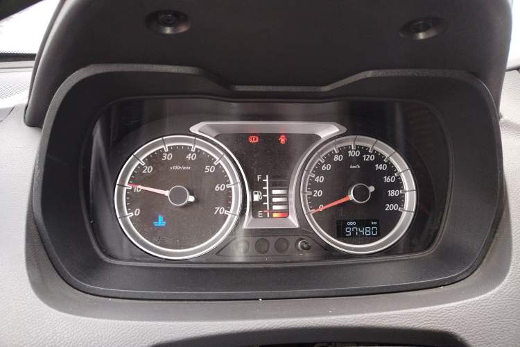 Used FAW Xiali N5 2014 1.3L Manual Comfort Version