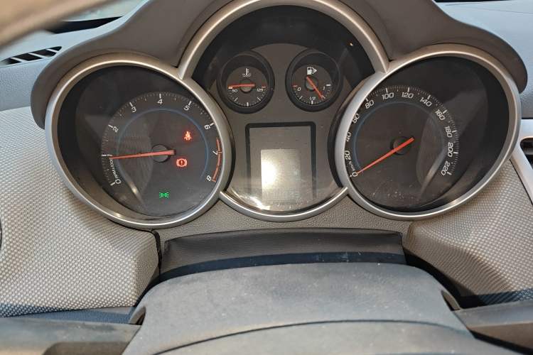 Used Chevrolet Cruze 2013 1.6L SE MT
