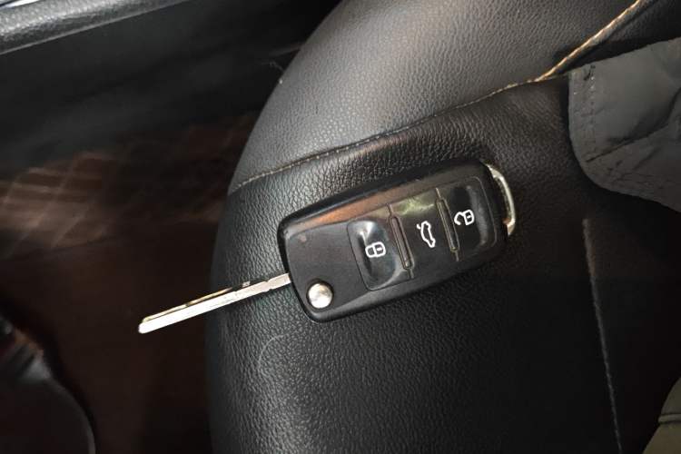 Used Volkswagen Bora 2017 1.6L Automatic Comfort Model Interior 1