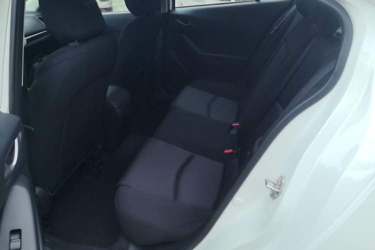 Used Mazda 3 Axela 2017 Sedan 1.5L Automatic Comfort Model Emission Standard China V Left Rear Seat