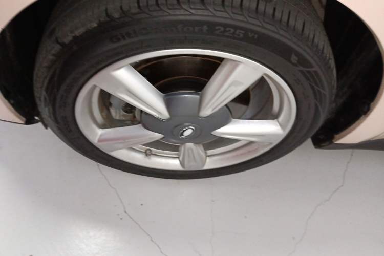 Used ORA Good Cat 2023 401 km Standard Range Comfort Version Lithium Iron Phosphate