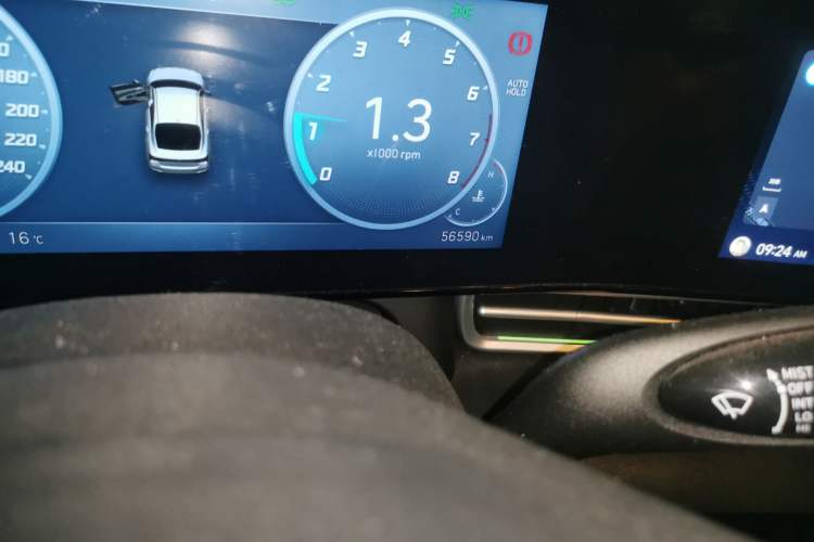 Used Hyundai Elantra 2022 1.5L CVT 20th Anniversary Edition Odometer Close Up