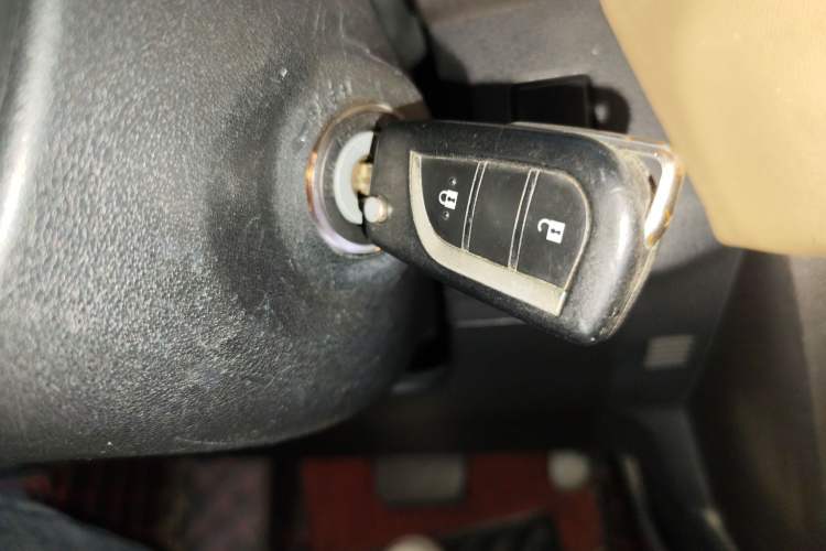 Used Toyota RAV4 2013 2.0L CVT Two-Wheel Drive Urban Edition